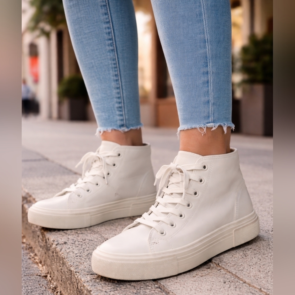 New JustFab Sneakers Size 9